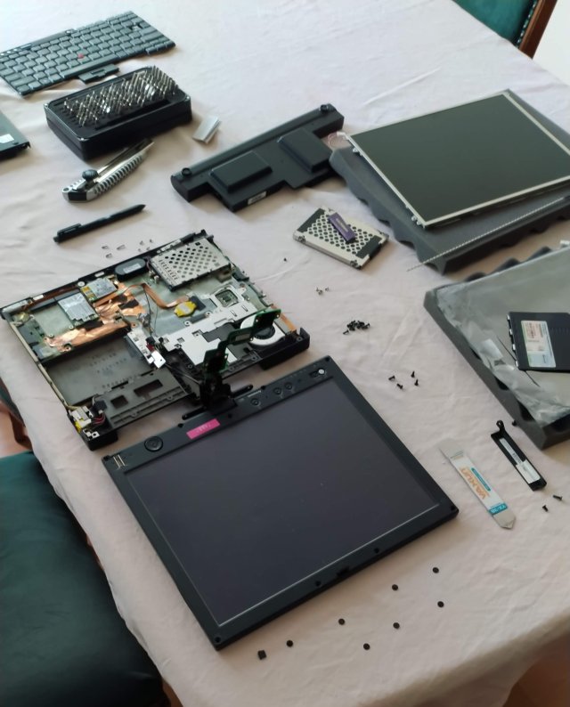 disassembled x61t